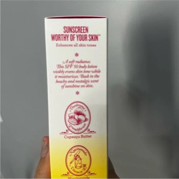 Sol de Janeiro Radiance SPF 50 Mineral Lotion - Picture 4 of 7